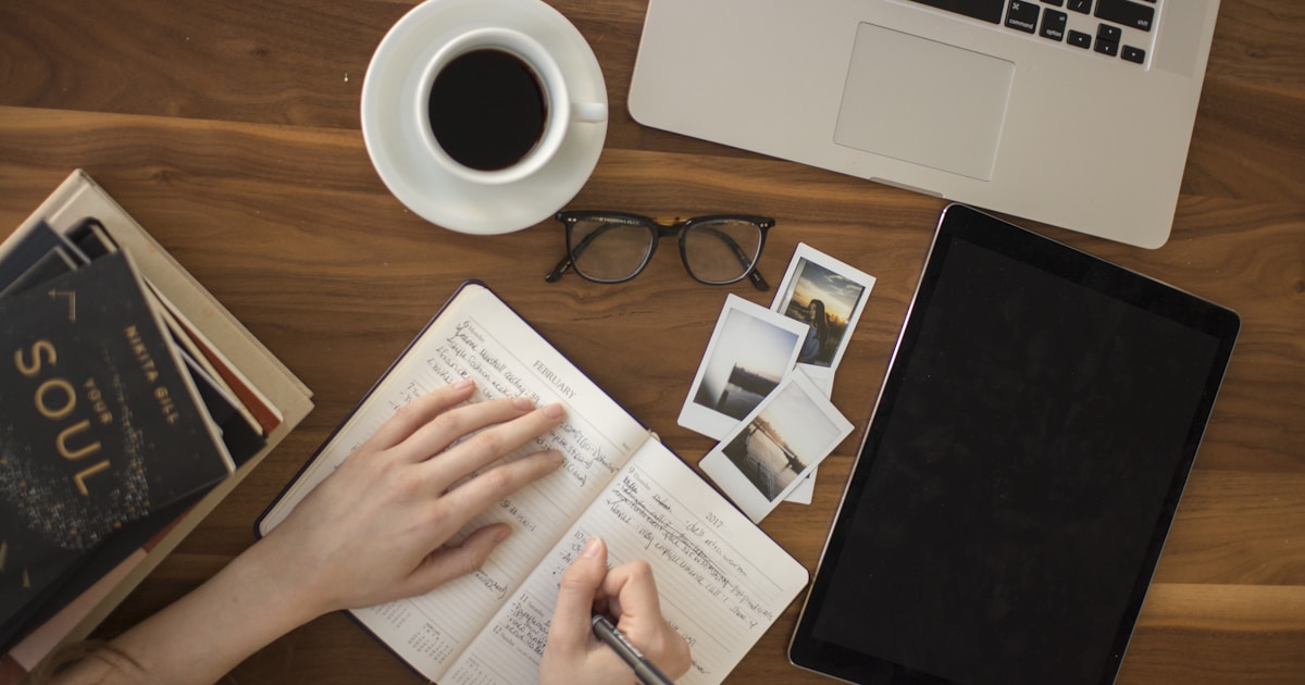 Building Real-Time Notifications: Choosing the Right Technology for Your Needs